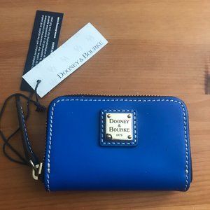 Dooney & Bourke Zip-Around Wallet *NEW*